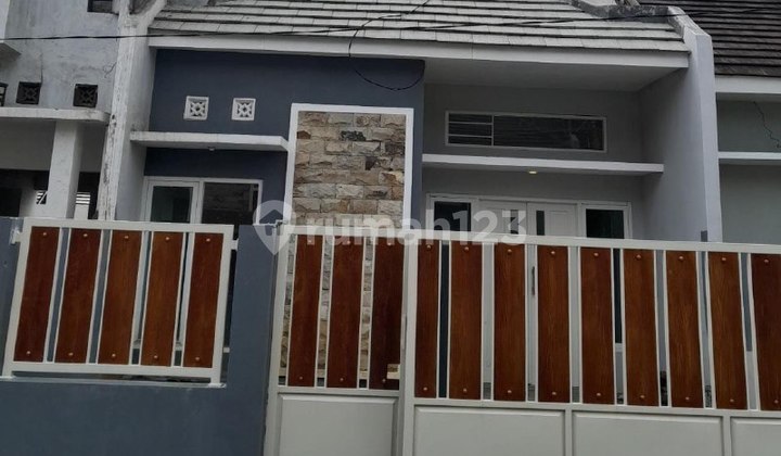 Rumah Siap Huni Bonus Pagar Dekat Gor Ken Arok 1
