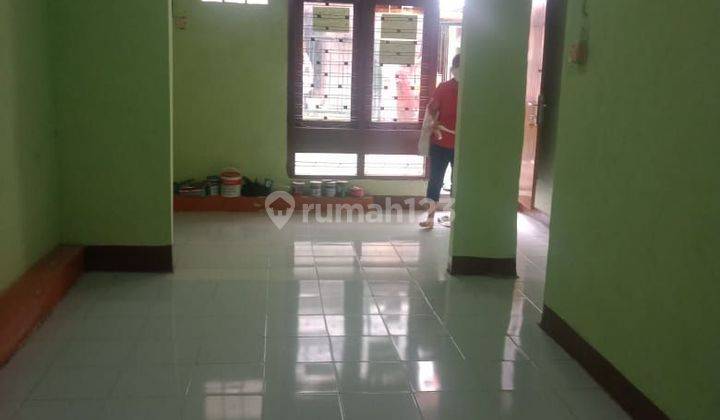 Rumah di Mangga Besar Dwi Warna 1