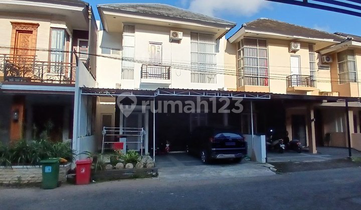 For Sale Beautiful House in Pondok Indah Makassar, Maccinin Raya Street