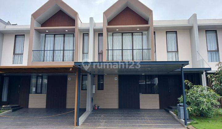 Disewakan Rumah di Crystal Timur Summarecon Mutiara 1