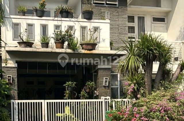 For Sale Quickly Nice House Strategic Location Price Reduced Bu in Jakasempurna For Sale Quickly Nice House Strategic Location Price Reduced Bu in Jakasempurna