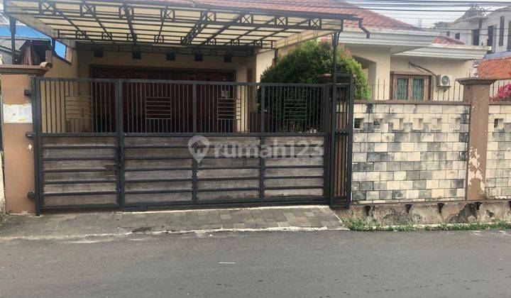 Rumah siap huni,dalam ruangan luas di Jakarta 1