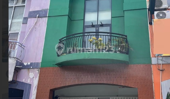 Ruko 3 Lantai, Lokasi Strategis di Bintaro