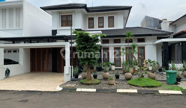 Nice, Comfortable, and Lush House, Within an Elite Area in Bintaro Sector 9