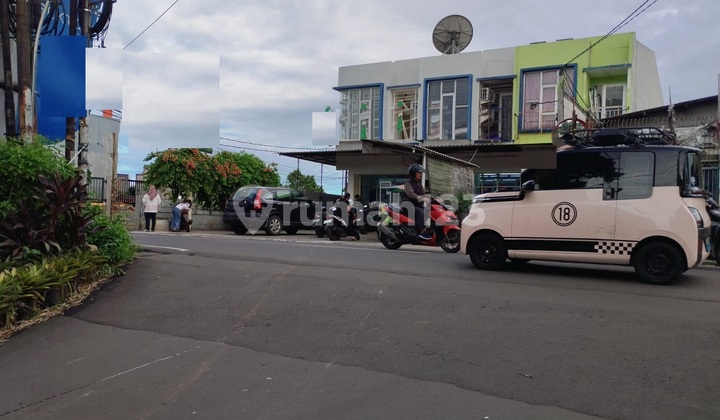 2-Unit Shophouse Linked, Main Road Frontage, Price Negotiable Until Deal in Bintaro Jaya. 2