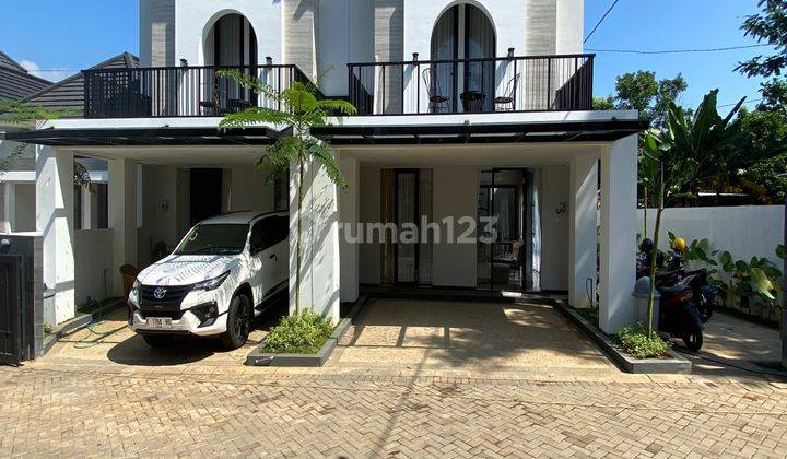 Rumah 3 Lantai Mewah Majapahit Semarang Kota 1