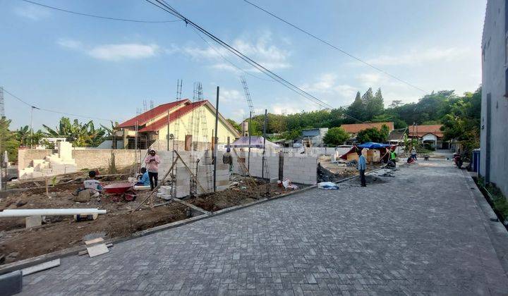 Rumah De Villa Kedungmundu Tembalang Semarang Kota 18