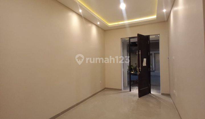 Rumah Dekat UNIMUS De Villa Kedungmundu Semarang Kota  10