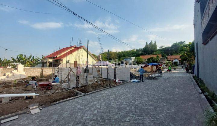 Rumah 2 Lantai De Villa Kedungmundu Mewah Tengah Kota  Semarang 19