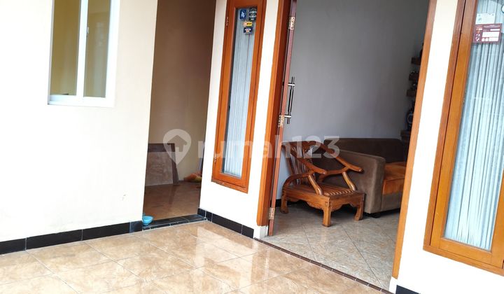 Minimalist house near Sudimara station. 2