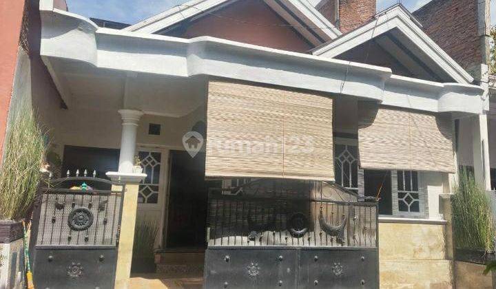 Rumah Bagus 2 Lantai Furnished Harga Bagus Di Temas Kota Batu.  1