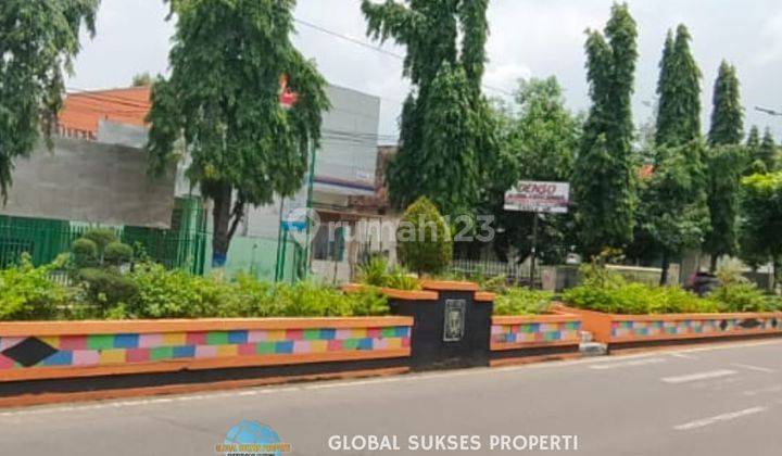 Rumah luas dan strategis dekat SMAN 1 Madiun 2