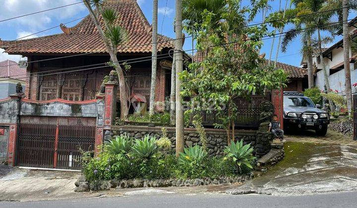 RUMAH VILA JOGLO HARGA ISTIMEWA DI ABDUL GANI ATAS KOTA BATU. 2