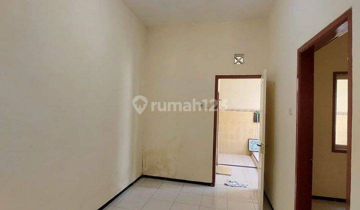 Rumah Baru Siap Huni Minimalis Modern di Pakis Malang  2