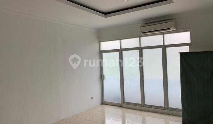 Dijual Ruko Gandeng Komersial Full Renovasi 4 Lantai Taman Kebon Jeruk Free Parking