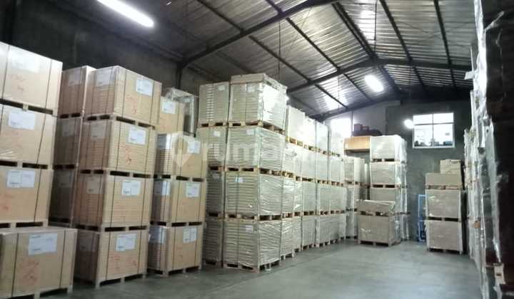 For Sale 2 Units of Ready-to-Use Adjacent Warehouses For Sale 2 Units of Ready-to-Use Adjacent Warehouses