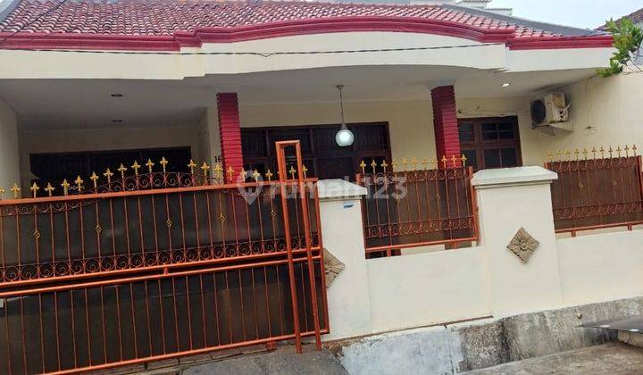 Dijual Rumah Tingkat Jl. Anggrek Ciledug Tangerang 1