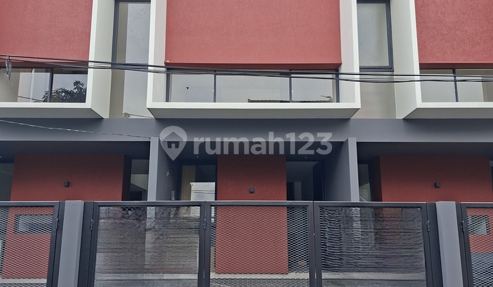 Rumah Minimalis Baru 3 Lantai Town House Alfa Just Finished Siap Huni bisa Cash / KPR Rumah Minimalis Baru 3 Lantai Town House Alfa Just Finished Siap Huni bisa Cash / KPR