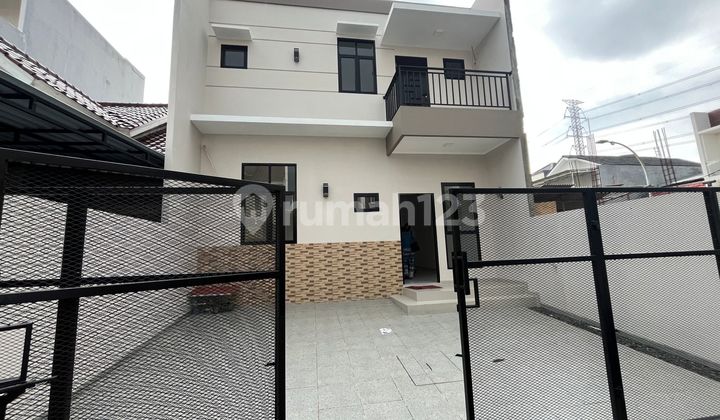 Rumah Brand New Metland Puri Cluster Model Minimalis 