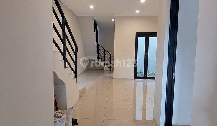 Rumah Baru Puri Botanical 3 Lantai 180m Murah 3m.an  1
