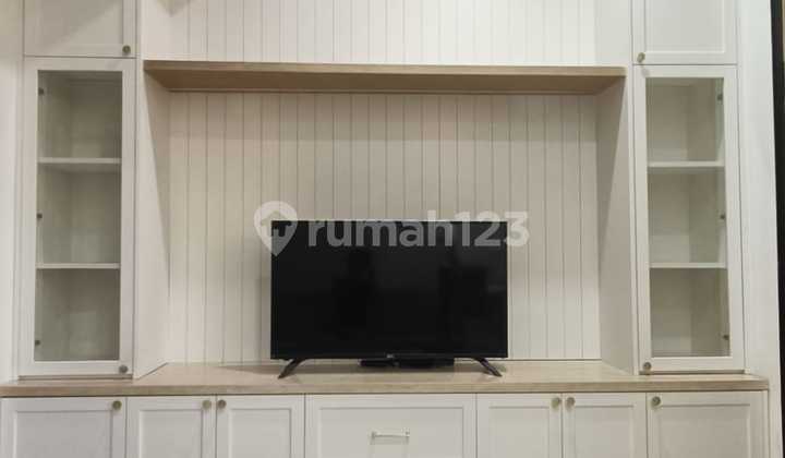 Best Fully Renovated Semi Furnished 3-Story House in Puri Botanical Cluster 2