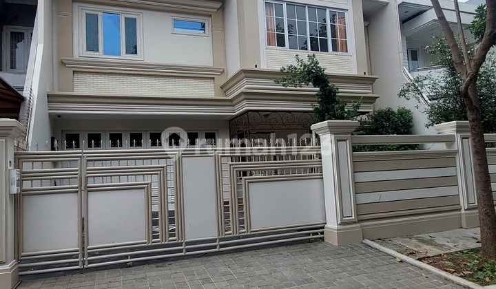 Rumah Tingkat Bagus Taman Kebon Jeruk Interkon Srengseng Jakarta Barat