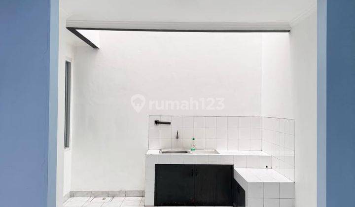 Rumah 2 Lantai Minimalis Daan Mogot Baru 2