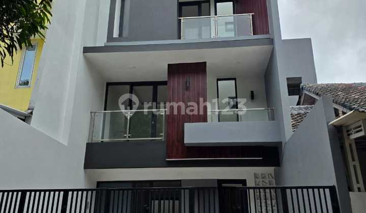 Rumah Minimalis Brand New Citra Garden Elegan dan High Quality Siap Huni