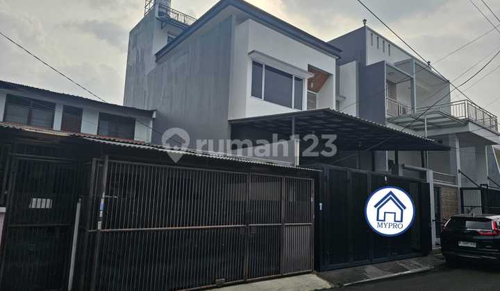 Rumah Minimalis 2.5 Lantai Bojong Indah Jakarta Barat Bebas Banjir Bangunan Mandiri Rumah Minimalis 2.5 Lantai Bojong Indah Jakarta Barat Bebas Banjir Bangunan Mandiri