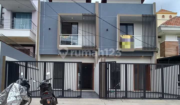 Rumah Baru Meruya Selatan Akses Bagus Kamar.4 Siap Huni