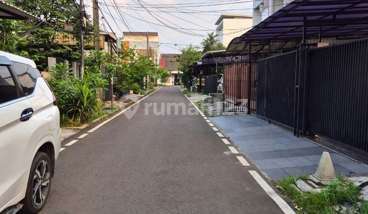 Rumah 2 Lantai Taman Alfa Indah Siap Huni 2