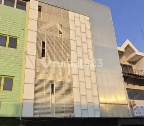 Ruko Gandeng 4 Lantai Di Daan Mogot Baru, Jakarta Barat Super Strategis Siap Pakai Ruko Gandeng 4 Lantai Di Daan Mogot Baru, Jakarta Barat Super Strategis Siap Pakai