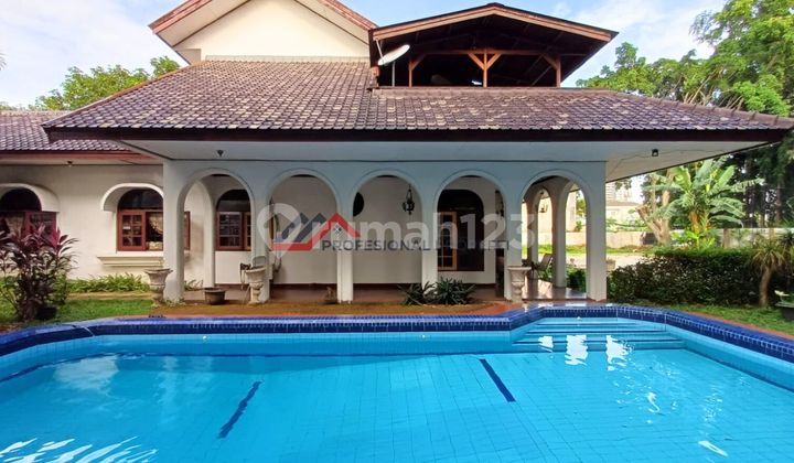 House and Land in Strategic Corner of Commercial Area in Lebak Bulus, South Jakarta