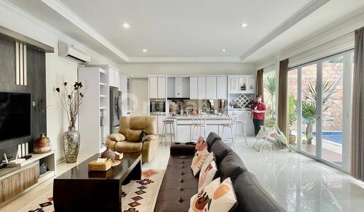 For Sale. Move-In Ready Tropical Minimalist House. 2