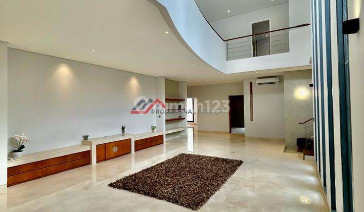 Rumah Tropicanal Minimalis Modern Kemang Area Ampera 2