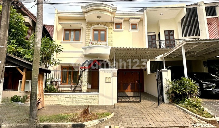 Rumah Siap Huni dalam Komplek  Dilengkapi Fasilitas Umum di Lebak Bulus Jakarta Selatan