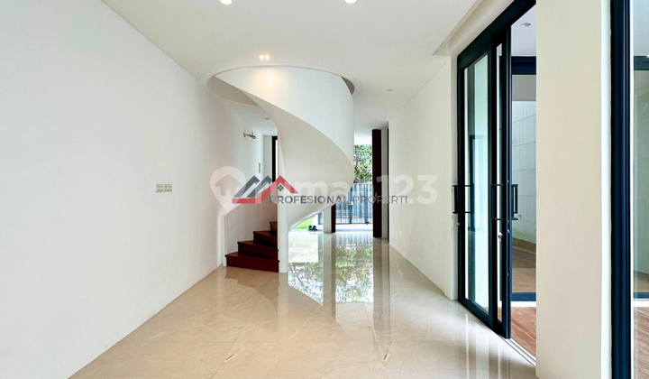 Rumah Baru Bergaya Tropis Modern di Kemang Jakarta Selatan 2