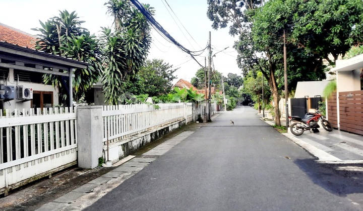 Rumah Lama Jln Lebar Sgt Strategis di Tb.simatupang Pasar Minggu Ls.450mtr 2