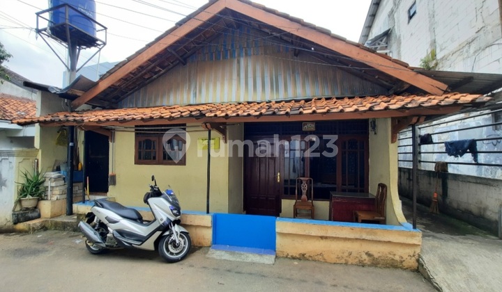 Old House Jatipadang Pejaten South Jakarta Area 126m² 950m IDR Rarely Available
