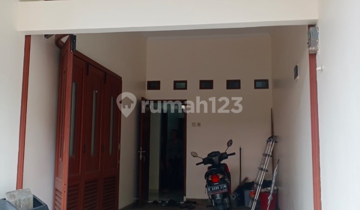Rumah Furnish Dlm Komplek Lenteng Agung Jaksel Sebrang.univ.pancasila 2