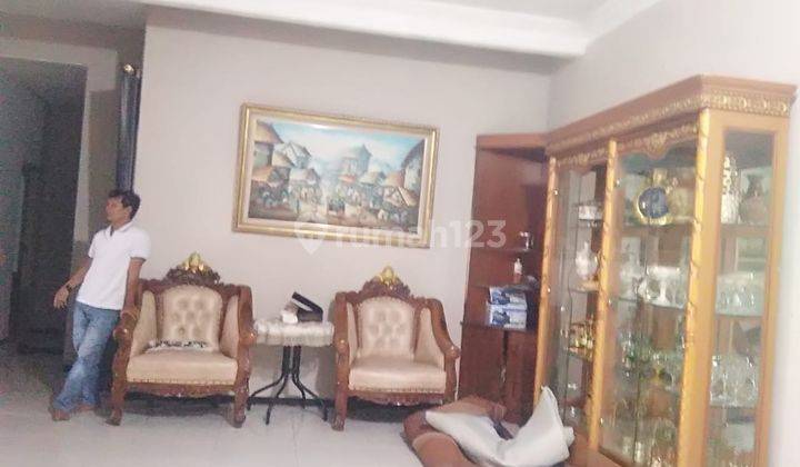 Rumah Furnish lenteng agung Jaksel luas 600mtr parkir 5mbl 7