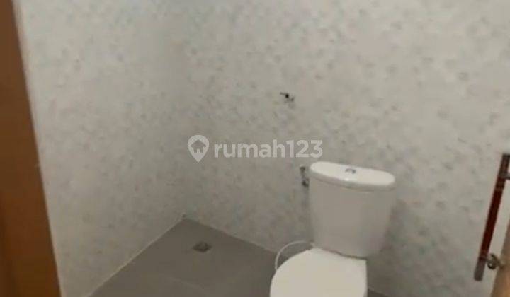 Rumah baru Pengadegan Pancoran jaksel 2 kmr 1 carport 50jt/thn NET 5