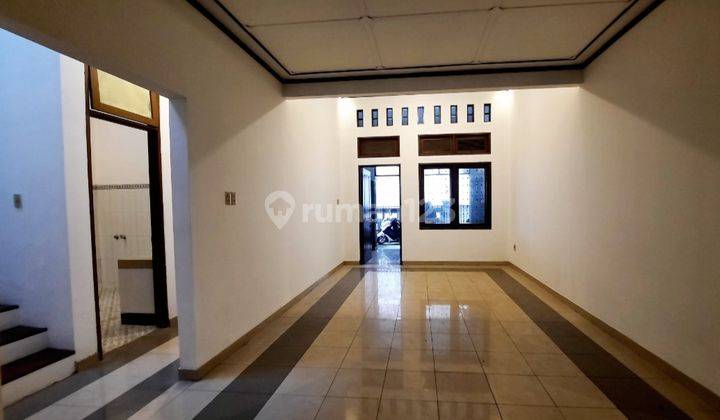 Rumah sangat strategis Jati padang Pejaten ls.180mtr dekat Halte busway 88jt/thn 3