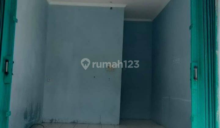 Kios 3+4mtran pinggir jln pengadegan pancoran jaksel 28jt/thn 1