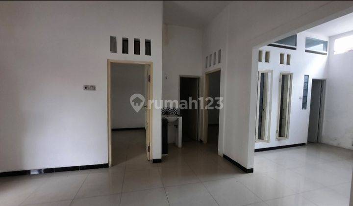 Rumah lenteng agung jagakarsa Jaksel 100mtr 3 kmr 45jt/thn 3