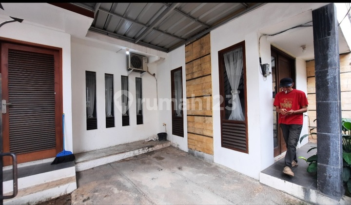 3 Bedroom House in Pejaten, Pasar Minggu, South Jakarta 65 million/year 2