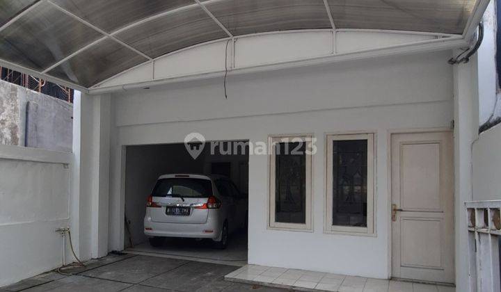 Rumah Pinggir Jln Raya.pejaten Pasar Minggu Lt.-+100mtr 1,9m 1