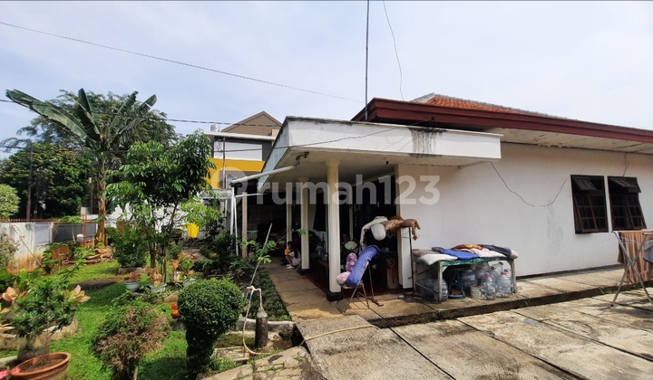 Rumah Lama Komplek -+400m 14jt/m Pasar Minggu Pejaten Jaksel Rumah Lama Komplek -+400m 14jt/m Pasar Minggu Pejaten Jaksel