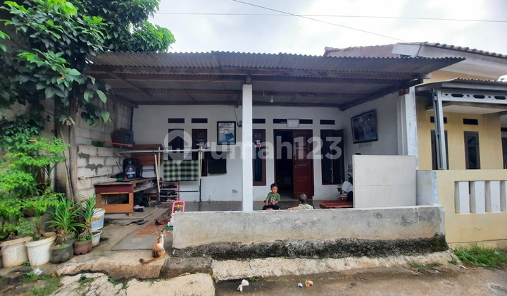 House on the side of Jln Tugu Macan, Raga Jaya, Citayam, 100 meters, 550 million. 2