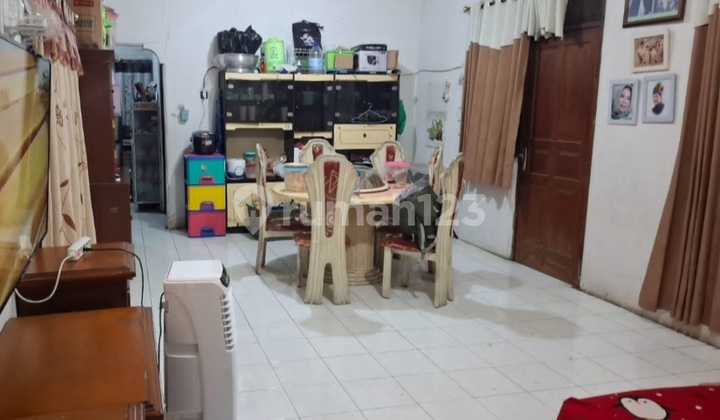 Pasar Minggu Jatipadang Roadside House 300mtr Certificate of Ownership Negotiable